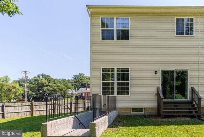 Building Photo - 6526 Loch Hill Rd