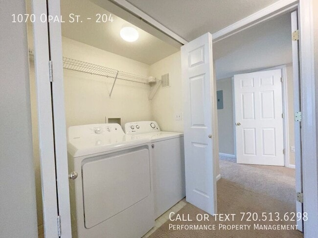 Building Photo - 1070 Opal St