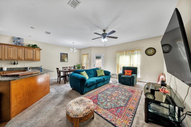 Building Photo - 511 Arbor Lake Dr