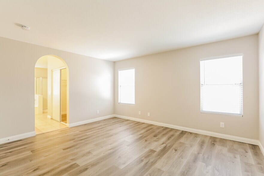 Building Photo - 1433 Bellglen Dr