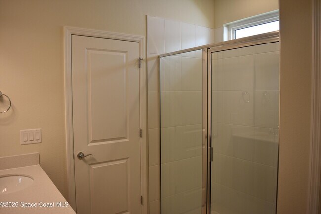 Building Photo - 5039 Sunnytime St