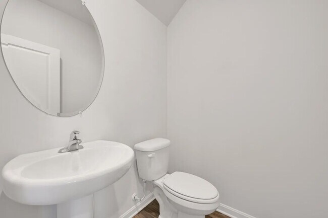 Building Photo - 130 Maple Run Dr