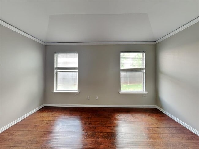 Building Photo - 516 Eastridge Dr