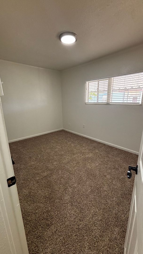 Building Photo - Updated 3 bedroom, 2 bathroom mobile!