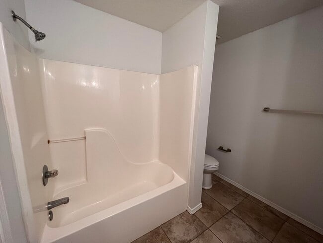Building Photo - 1834 Shay-Lin Ct