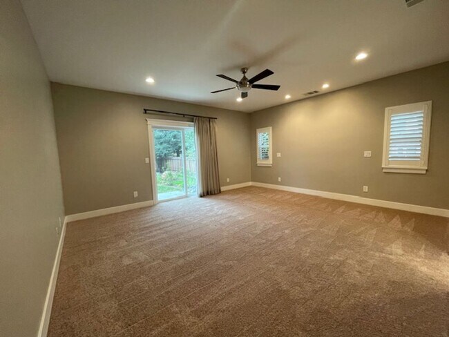 Building Photo - Classic Home with Modern Remodel and Huge Backyard in Desirable Arden Park Neighborhood!