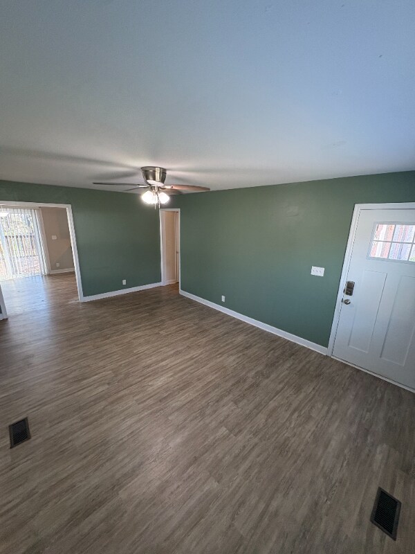 Building Photo - 3118 Adonna Dr NW