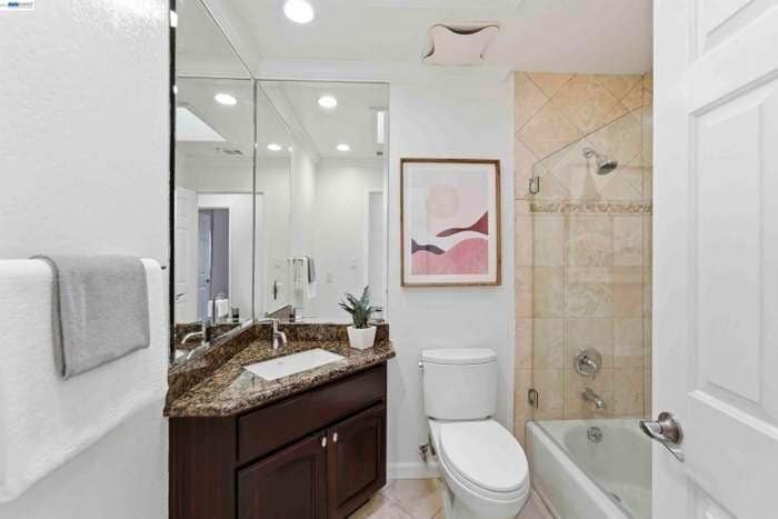 Building Photo - 36017 Plumeria Way