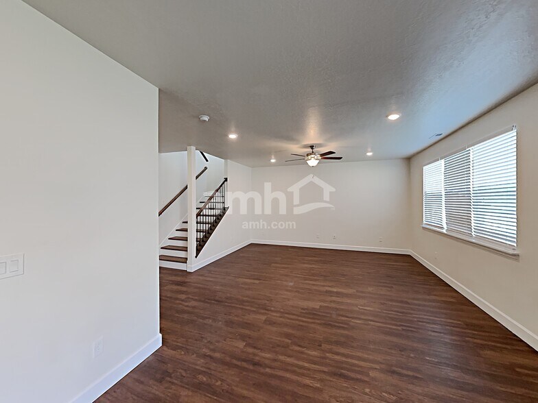 Building Photo - 2329 Surry Way