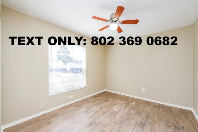 Building Photo - 1302 Coolridge Dr