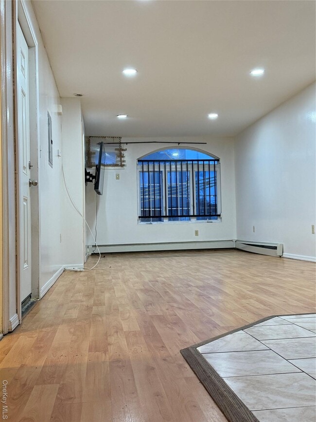 Building Photo - 176-06 Jamaica Ave