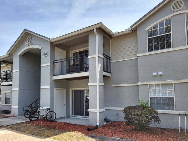 Building Photo - 3705 SW 27th St