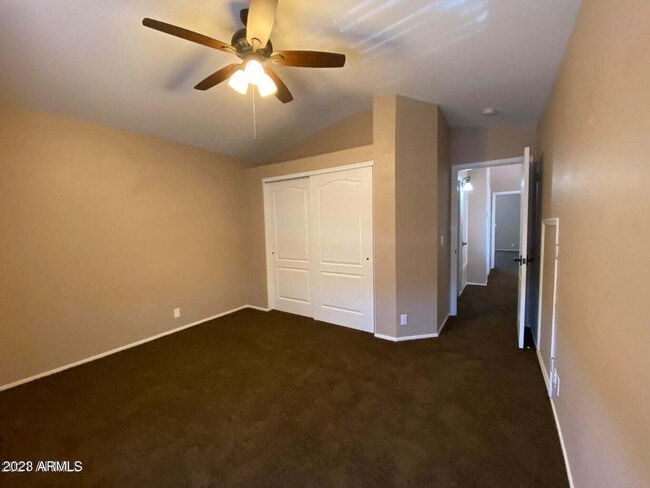 Building Photo - 1406 W Lake Mirage Ct