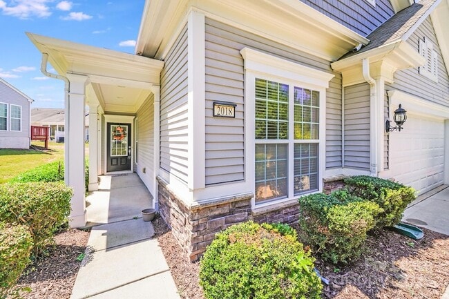 Building Photo - 2018 Sweetleaf Dr