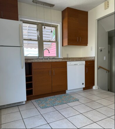 Building Photo - 3775 W 210th St