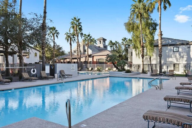 Building Photo - 875 W Pecos Rd