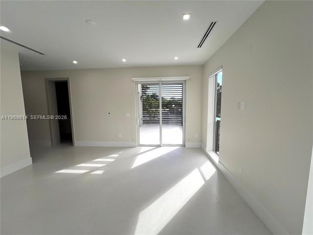 Building Photo - 7850 SW 67th Ave