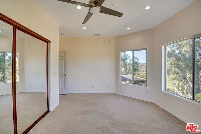 Building Photo - 13045 Ripple Creek Ln