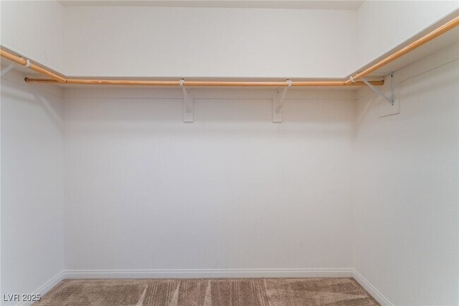 Building Photo - 10529 Headwind Ave