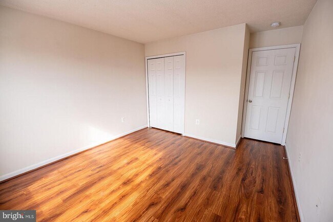 Building Photo - 101 Pelican Cove