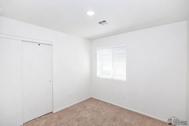 Building Photo - 7575 E 45th St
