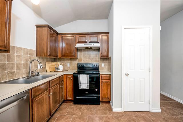 Building Photo - 756 River Garden Dr
