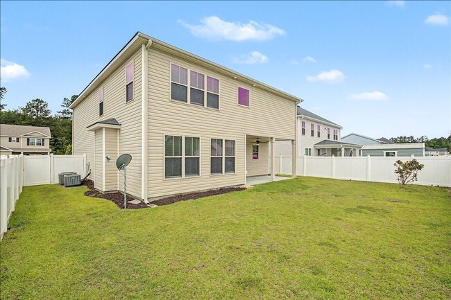 Building Photo - 4 Bed/3.5 Bath Home in The Palms at New Hampstead