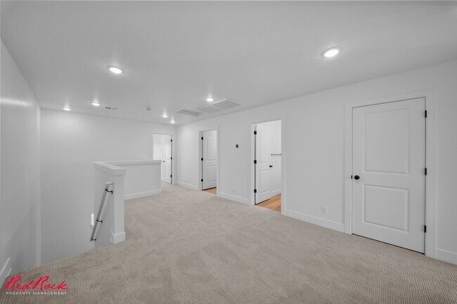 Building Photo - Resort Living Starts at Home in Desert Color!