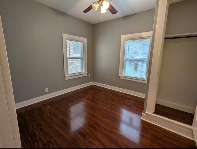 Building Photo - Beautifully updated 2 bedroom house!