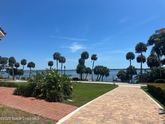 Building Photo - 1613 Indian River Dr