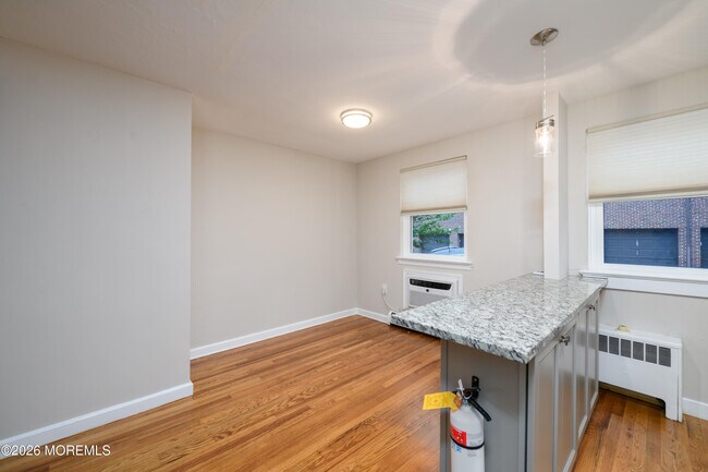 Building Photo - 66 Manor Dr