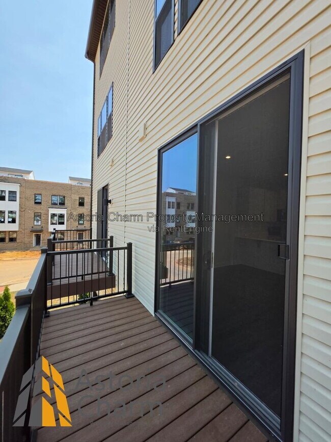 Building Photo - 2928 Maisel St