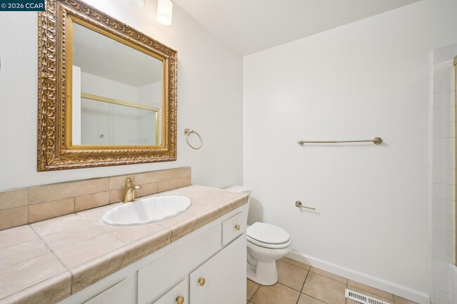 Building Photo - 2137 Presidio Ct