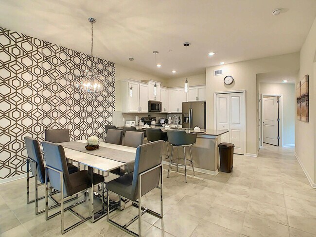 Building Photo - 1520 Oasis Club Blvd