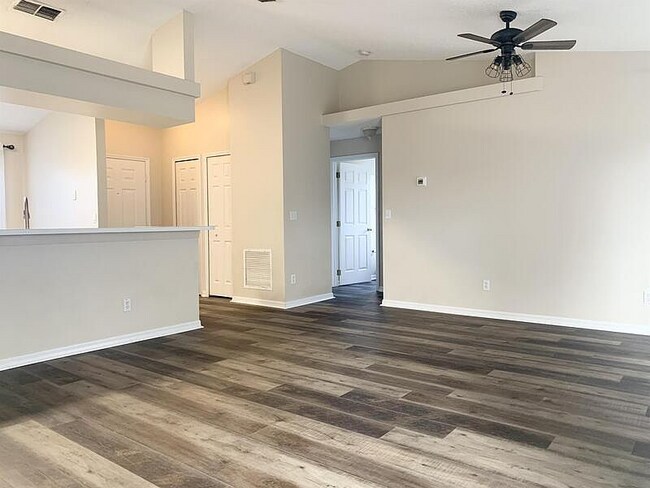 Building Photo - 14948 Margaux Dr
