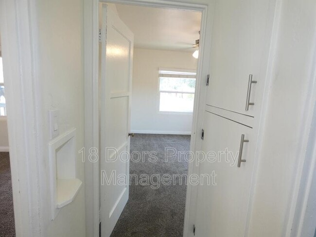 Building Photo - 4536 4th St