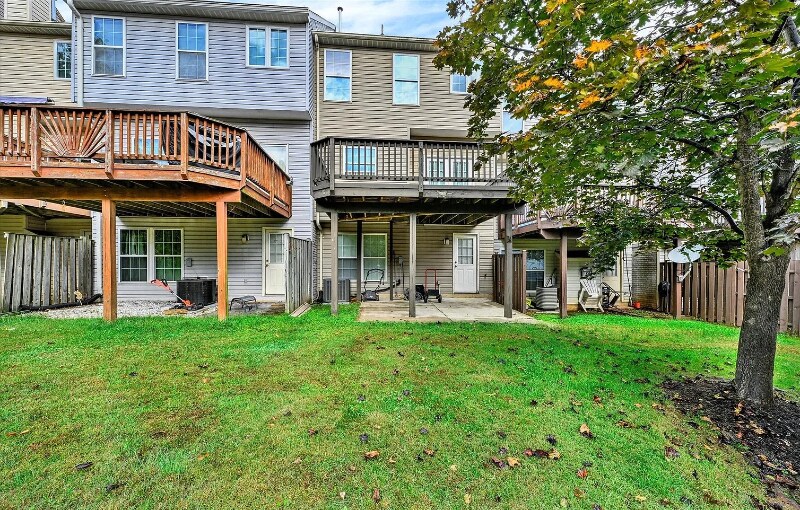 Building Photo - 9855 Sherwood Farm Rd