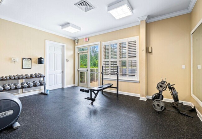 Building Photo - Beautiful One Bedroom Apartment in Fort Walton Beach!