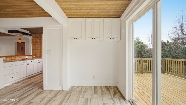 Building Photo - 1217 Buena Vista Blvd