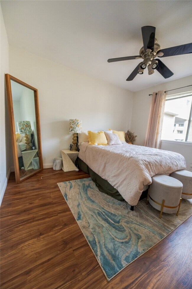 Building Photo - 1829 Augusta Dr