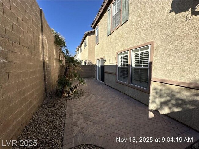 Building Photo - UPGRADED HENDERSON HOME IN GATED COMMUNITY!!