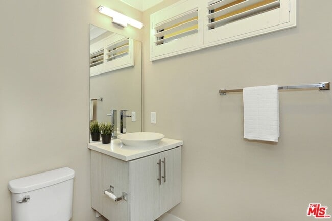 Building Photo - 2202 Edendale Ln