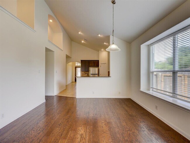 Building Photo - 11600 Yeadon Way