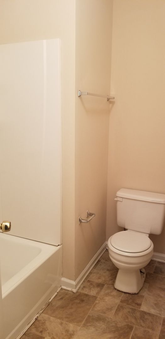 Building Photo - 3526 Hopkins Ct