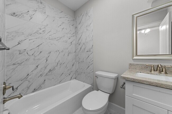 Building Photo - 623 Link Rd