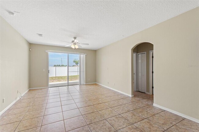 Building Photo - 326 Cotswold Cir