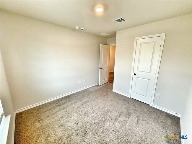 Building Photo - 380 Arbor Hills