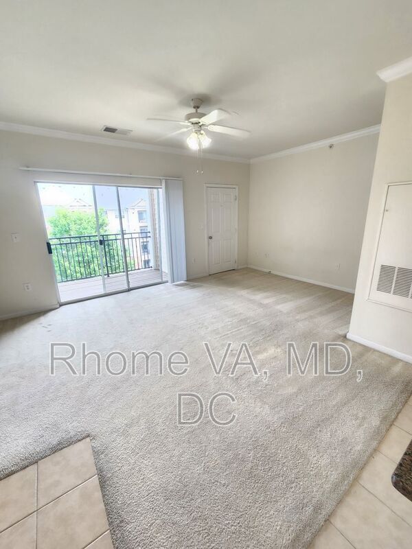 Building Photo - 12901 Centre Park Cir