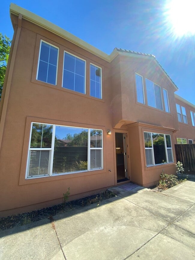 Building Photo - Shapell Cedar Bridge San Ramon 3 Br., 2.5 ...