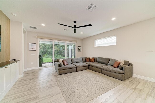 Building Photo - 1079 Waterline Ct